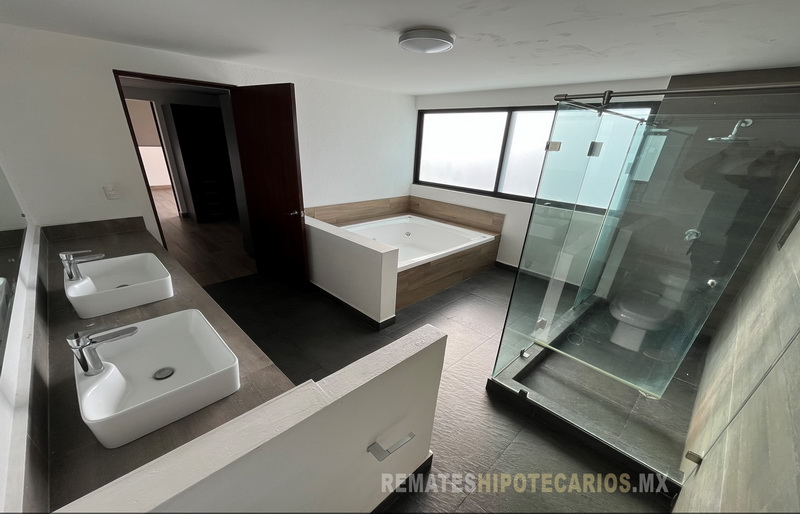 Casa Lomas Verdes 6ta Sección - 