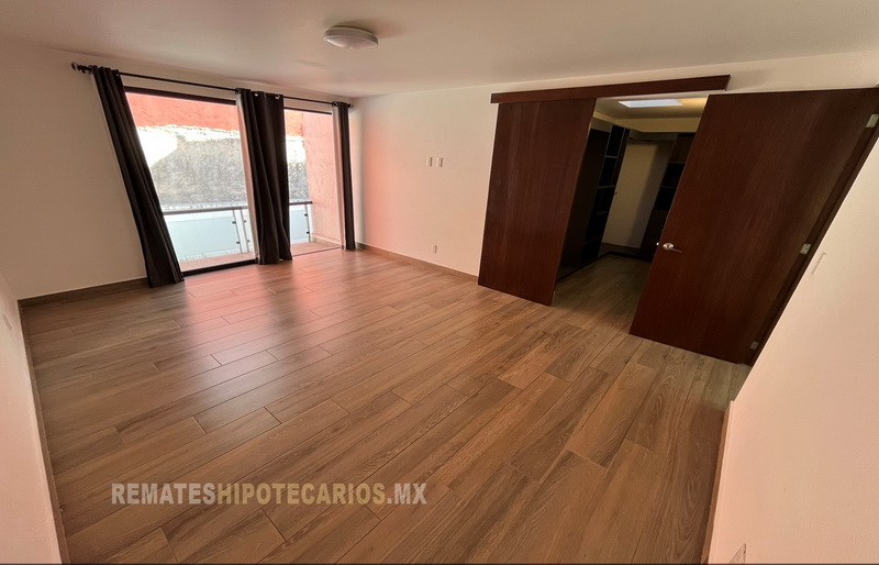 Casa Lomas Verdes 6ta Sección - 