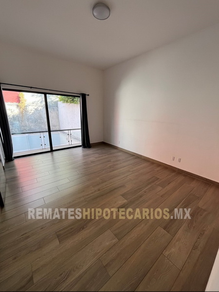 Casa Lomas Verdes 6ta Sección - 