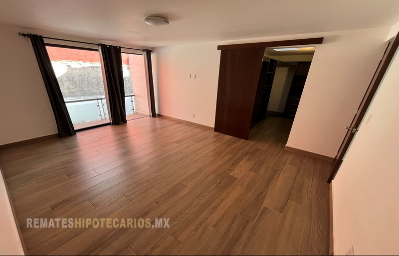 Casa Lomas Verdes 6ta Sección - 