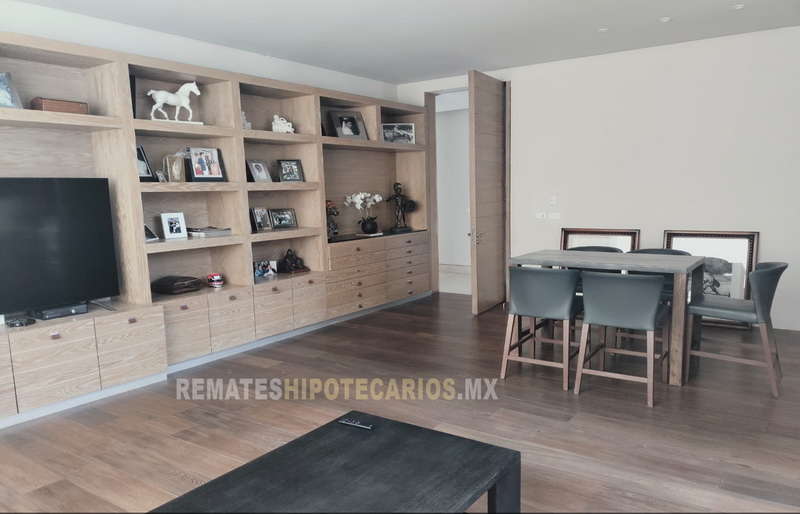 Casa en Bosques de las Lomas - 