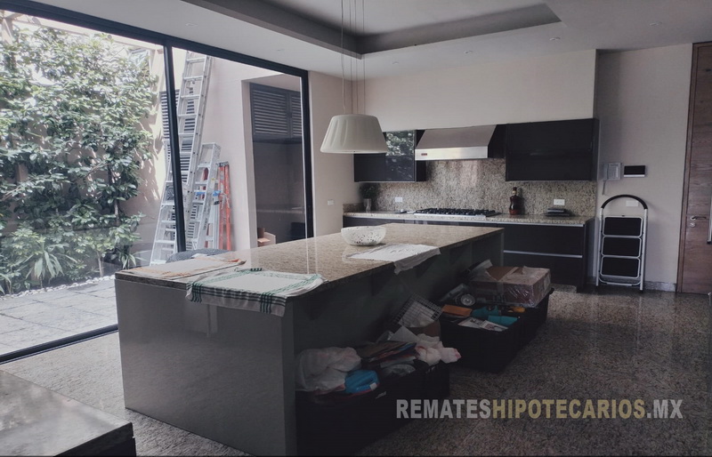 Casa en Bosques de las Lomas - 