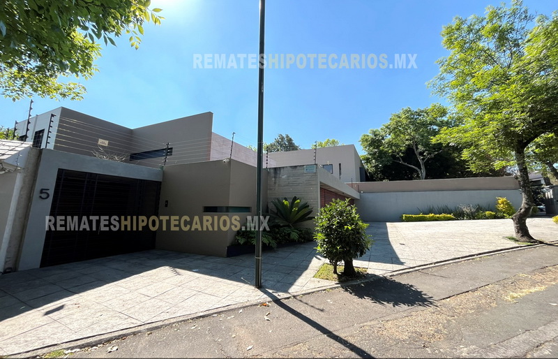 Casa en Bosques de las Lomas - 