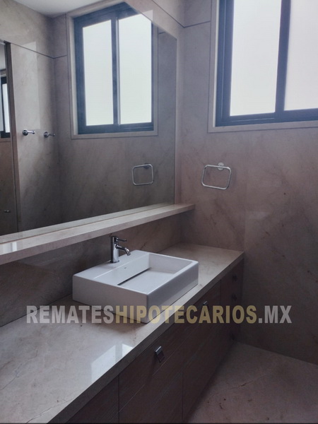 Casa en Bosques de las Lomas - 