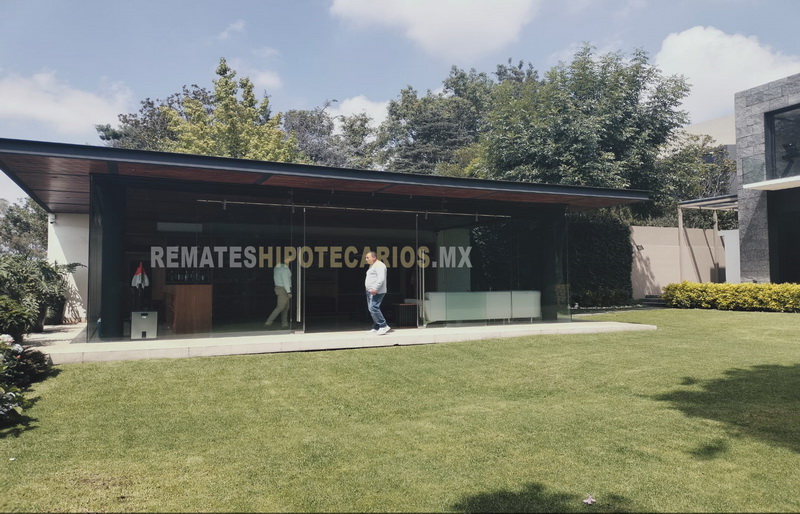 Casa en Bosques de las Lomas - 