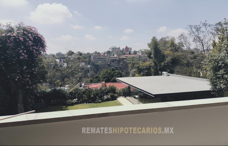 Casa en Bosques de las Lomas - 