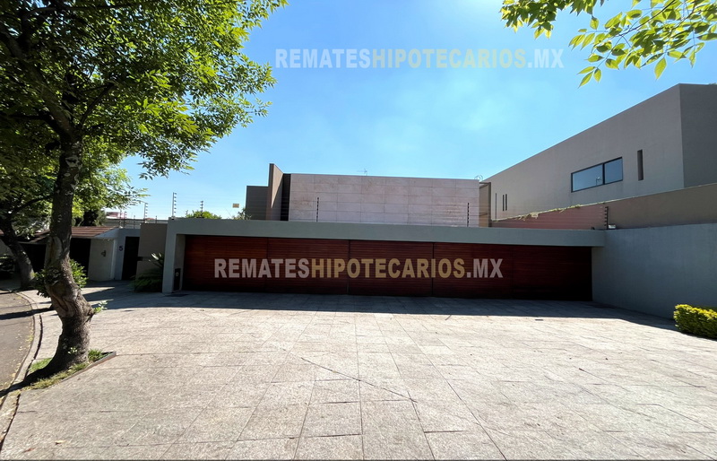 Casa en Bosques de las Lomas - 