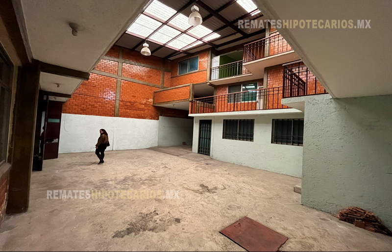 Edificio en Iztacalco de Entrega Inmediata - 