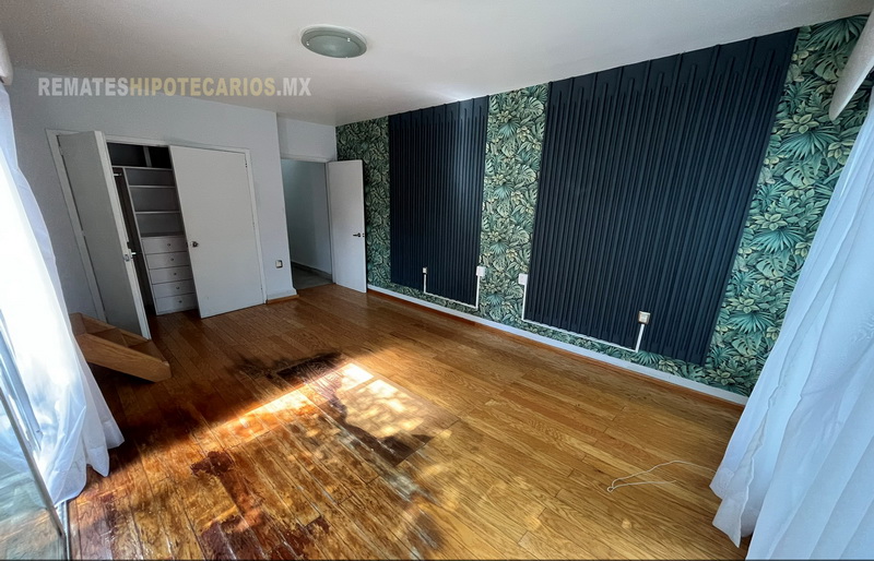 Rousseau 74 Anzures - 
