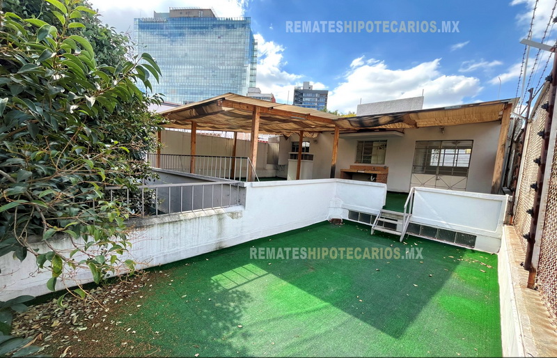 Rousseau 74 Anzures - 