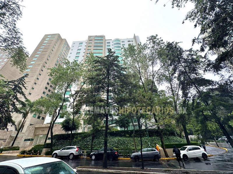 Residencial Tamarindos. Bosque de las Lomas - 