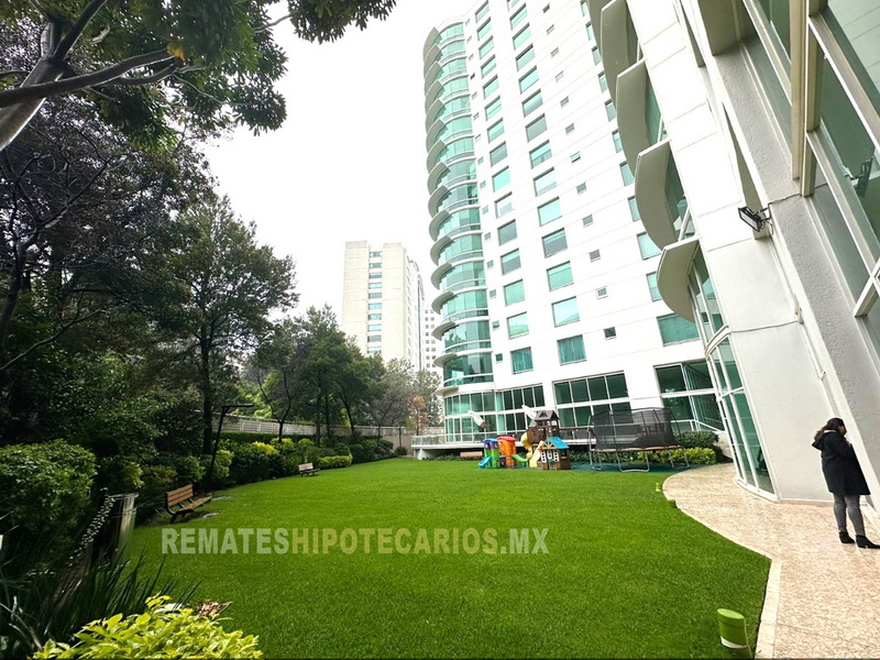 Residencial Tamarindos. Bosque de las Lomas - 