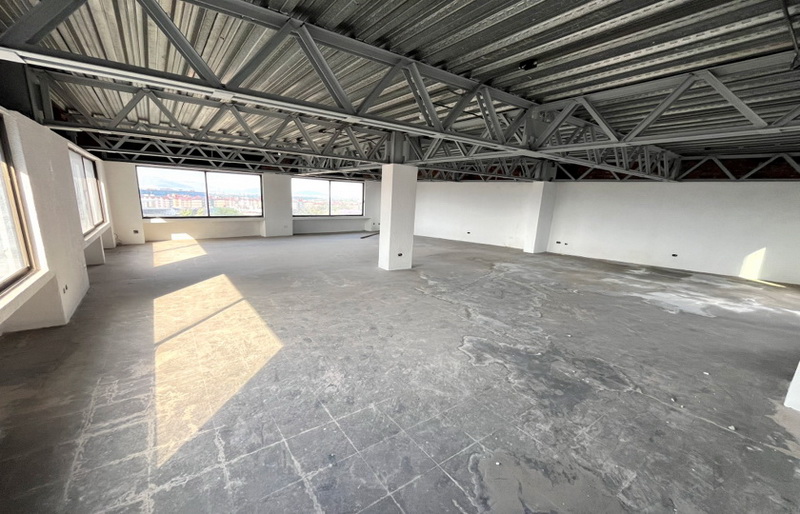 Edificio en Lomas de Sotelo - 