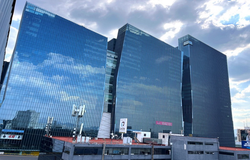 Edificio en Lomas de Sotelo - 