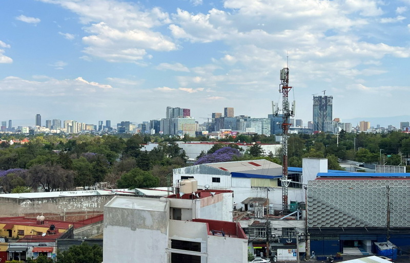 Edificio en Lomas de Sotelo - 